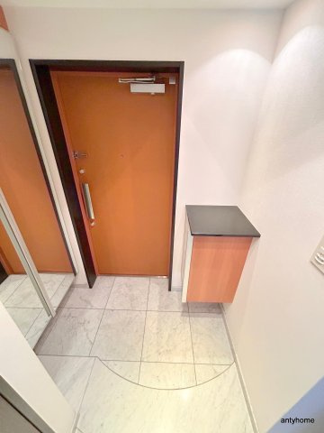 エステムコート京橋セレブ1ポーラスター　仲介手数料無料の玄関