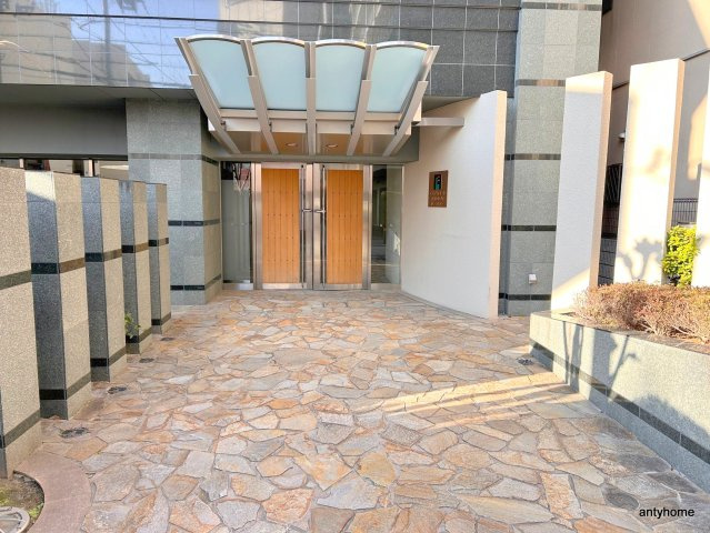 エステムコート京橋セレブ1ポーラスター　仲介手数料無料のエントランス