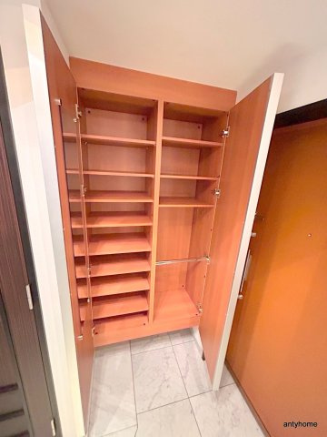 エステムコート京橋セレブ1ポーラスター　仲介手数料無料の収納