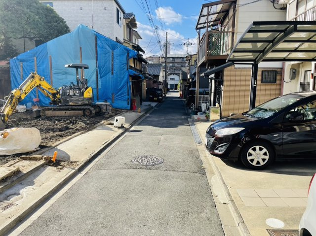 七条御所ノ内北町２号地　建築条件付土地の前面道路含む現地写真