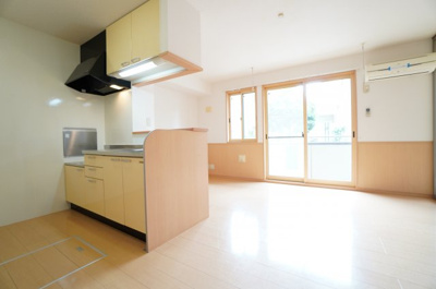 【居間・リビング】 | カーサみつわ台J | ※同物件・同タイプの写真です。