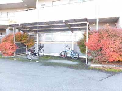 【その他共用部分】 | ヴィ・フォンテ | 駐輪場