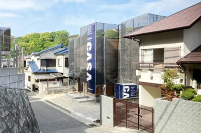 【前面道路含む現地写真】 | 西宮市　愛宕山　新築戸建