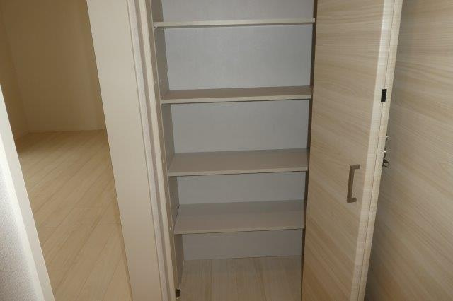HIRA　TERRACEの収納|廊下収納
