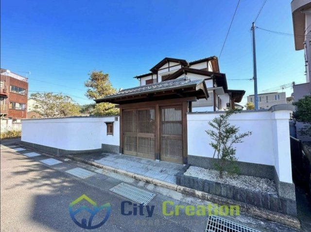 小田原市千代　中古戸建の外観