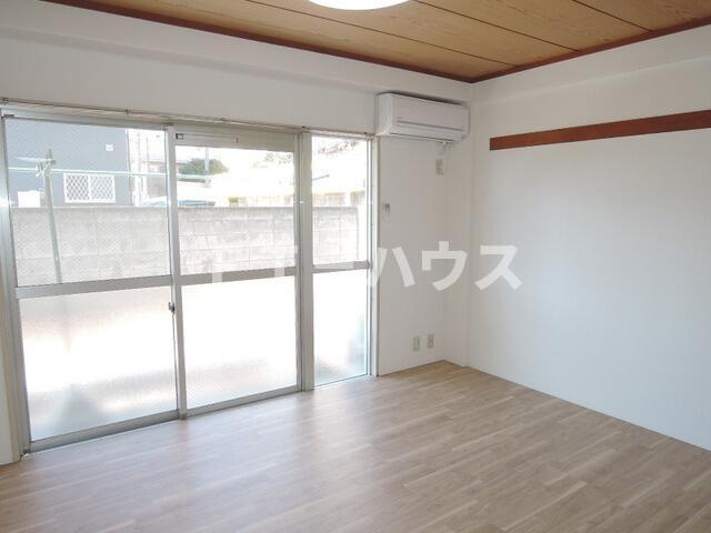 第２大島園マンションの居間・リビング