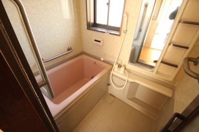 【浴室】 | 中央貸家 | バス