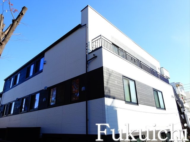 クレスト下馬の外観