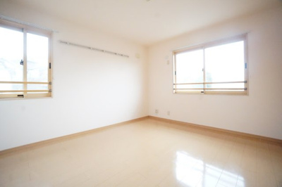 【寝室】 | フェニックスE