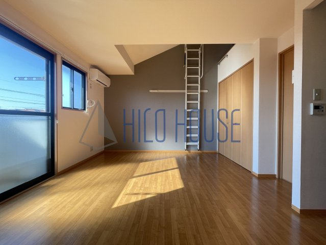 アメジストセージの居間・リビング