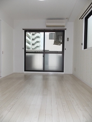 【洋室】 | ココロ大田町 | 南向きの洋室☀