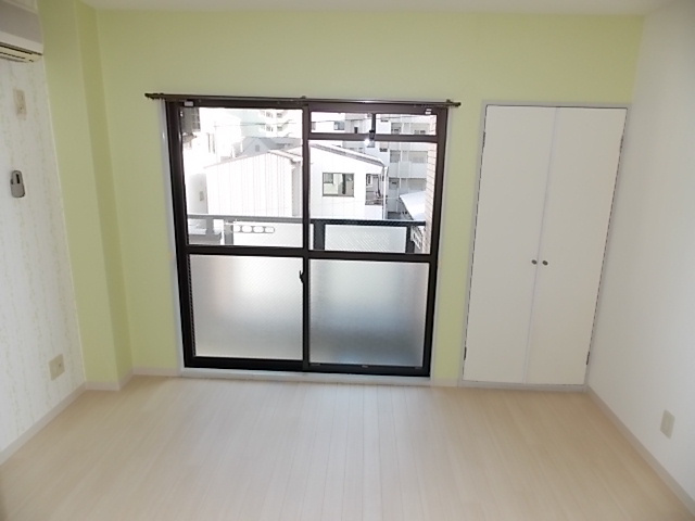 【洋室】 | ココロ戎町 | エアコン完備です♪