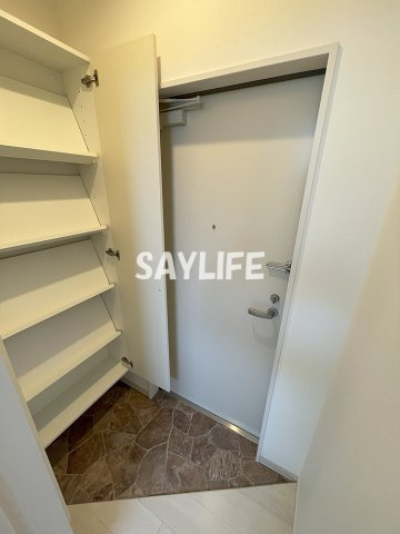 GRANDIR　WOODSの玄関