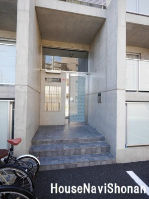 【エントランス】 | レジデンス朝日町