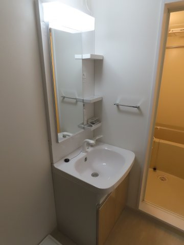 ＧＲＡＮＤＩＲ三津屋中の独立洗面台