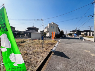 【前面道路含む現地写真】 | 北側　幅員約8m