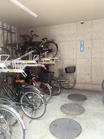 ダイアパレス香里園プライムスクエアの駐車場|駐車スペースもあります