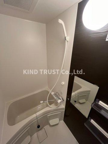 ローレルハイツ大淀2号棟の浴室|落ち着いた空間のお風呂です