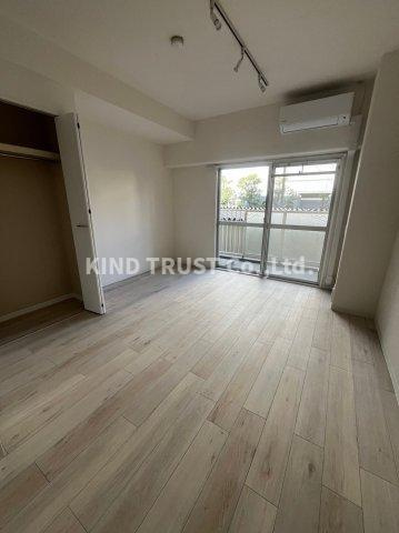 ローレルハイツ大淀2号棟の居間・リビング|ゆったり過ごせるリビングです