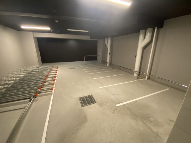 ワールドアイ大阪城EASTⅡの駐車場