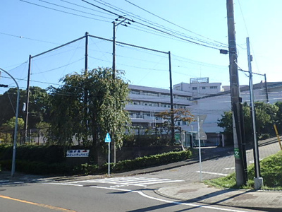 横浜市立西が岡小学校まで700ｍ