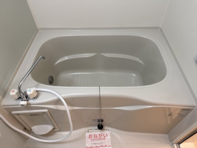 プルメリア　Ⅱの浴室