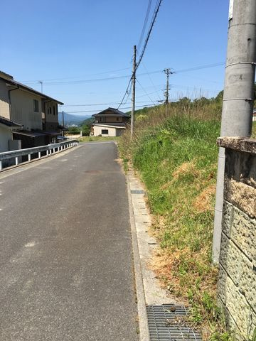 売土地 豊岡市法花寺　7区画　53.49坪の外観|前面道路含む現地写真