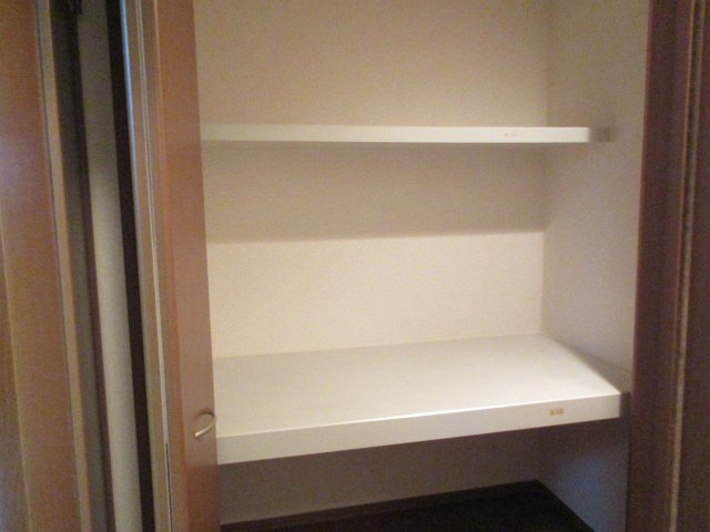 ローズコート美園の収納