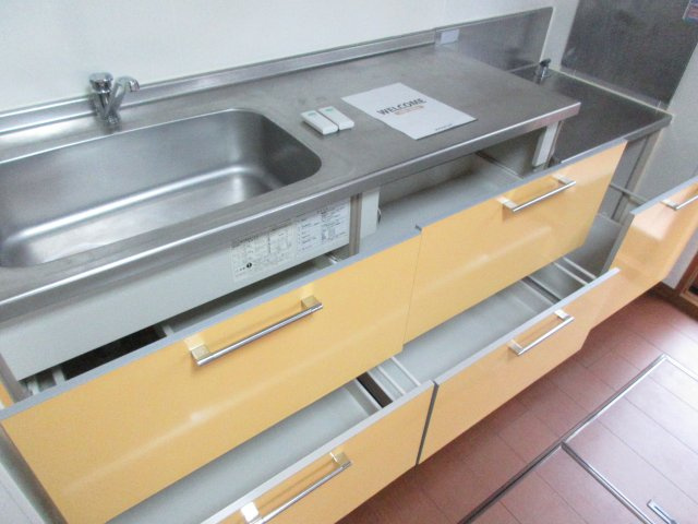 ローズコート美園のキッチン