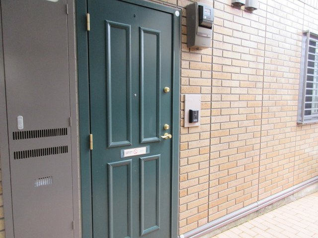 ローズコート美園の玄関