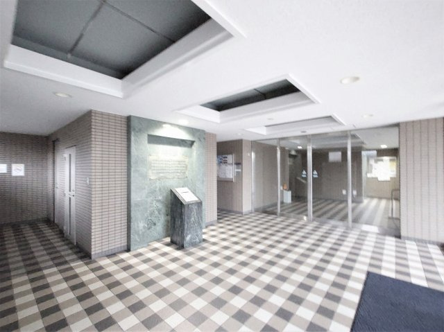 サーパス新室見Ⅱのエントランス