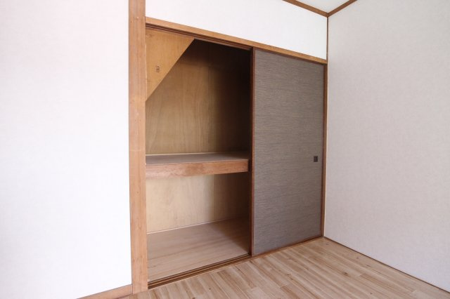 舞子坂3丁目貸家の収納