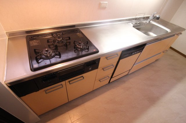 舞子坂3丁目貸家のキッチン