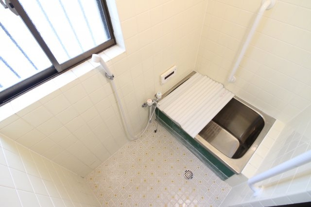 舞子坂3丁目貸家の浴室