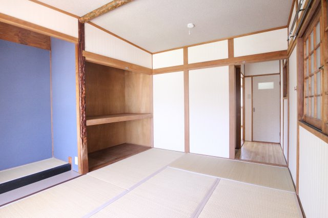 舞子坂3丁目貸家の寝室