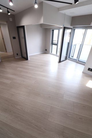 TRACK向ヶ丘遊園の洋室|同物件　同間取りの参考写真です