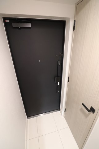 TRACK向ヶ丘遊園の玄関|同物件　同間取りの参考写真です