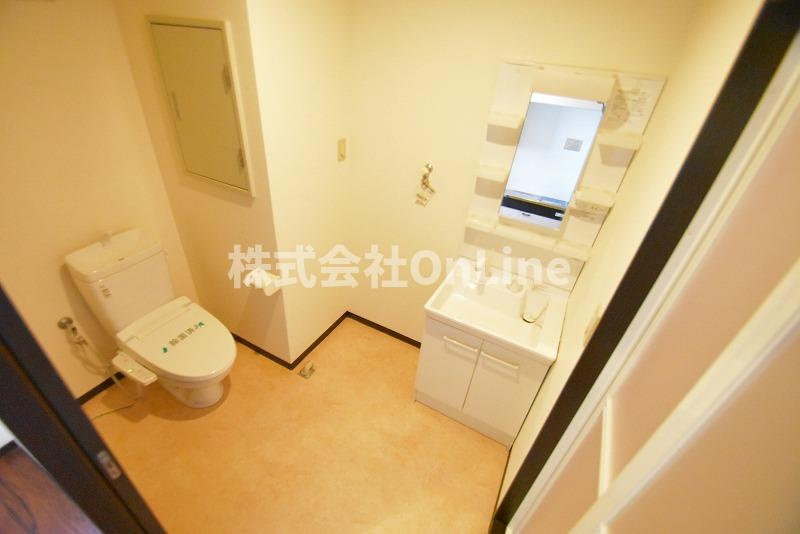 第10美和マンションの洗面所