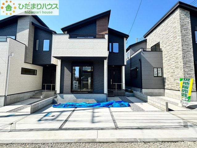 蓮田市東　7期　新築一戸建て　ケイアイスタイル　02の駐車場