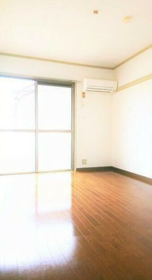 【居間・リビング】 | 第5二塚ハイツ