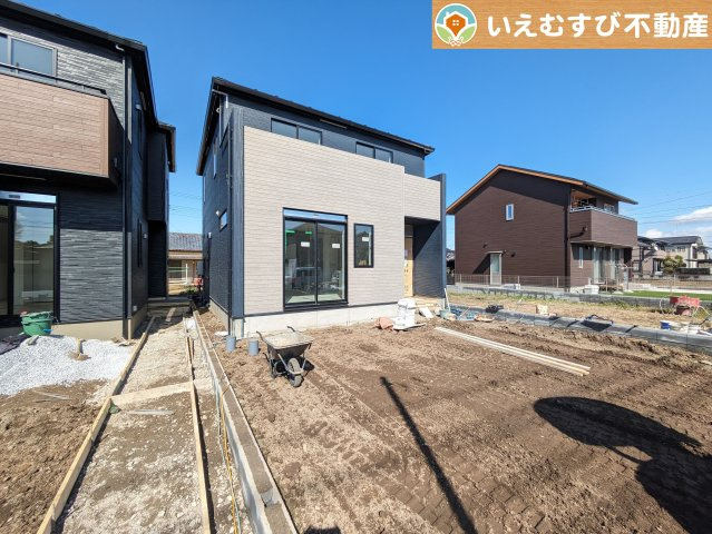 GRAFARE　羽生市北2期の外観|令和6年2月24日撮影【2号棟】
2,380万円・(土地面積203.51㎡、建物面積98.12㎡)
