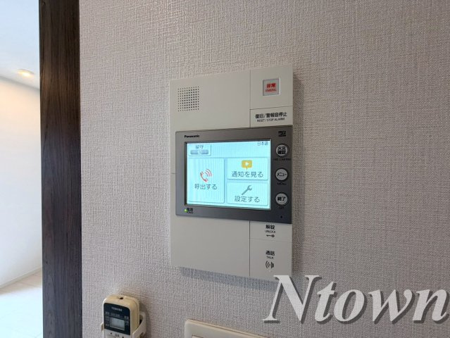 【セキュリティ】 | チェルトヴィータ  | モニタ付きインターホンです。