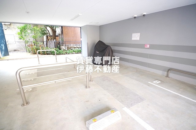 ディアレイシャス浅間町の駐車場