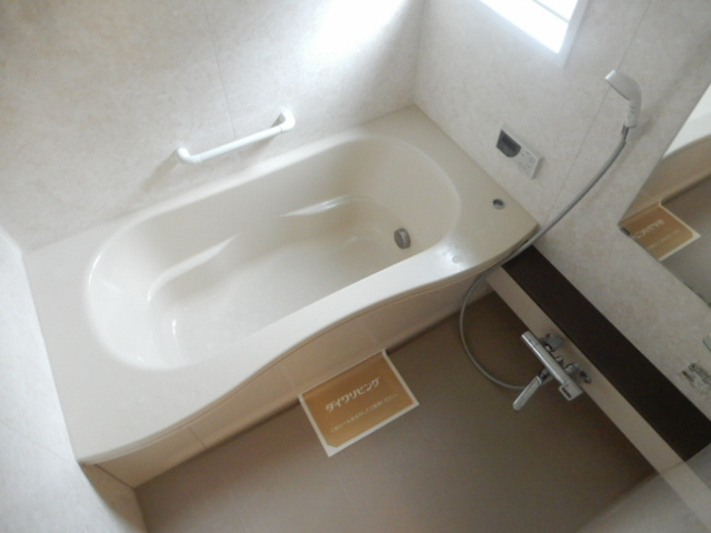 アーマビリータⅡの浴室