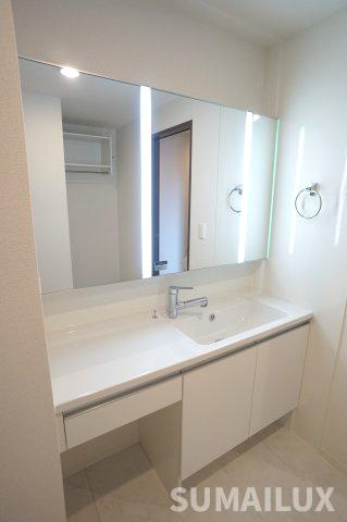 熊本市東区長嶺東４丁目のアパートの独立洗面台