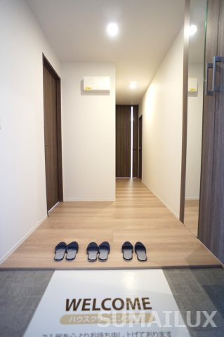 熊本市東区長嶺東４丁目のアパートの玄関