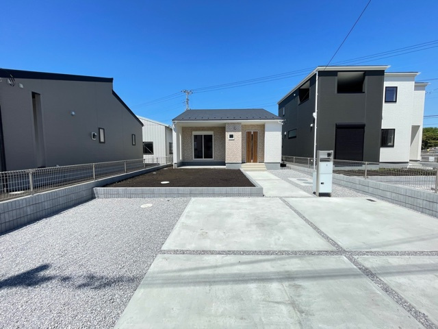 上里町金久保第2（全4棟）2号棟の外観|建物完成済みでございます。お部屋のご内覧可能でございます。お気軽にお問合せ下さいませ(^▽^)/建物完成済みでございます。お部屋のご内覧可能でございます。お気軽にお問合せ下さいませ(^▽^)/