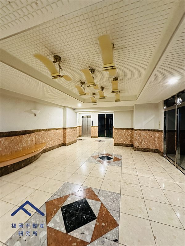 アーバンパレスアルカディア藤崎のエントランス