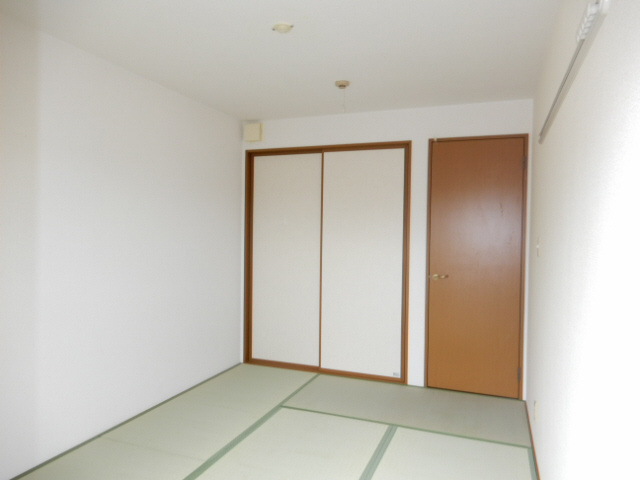 ユーキャンハイツⅡ　Ａ棟の子供部屋