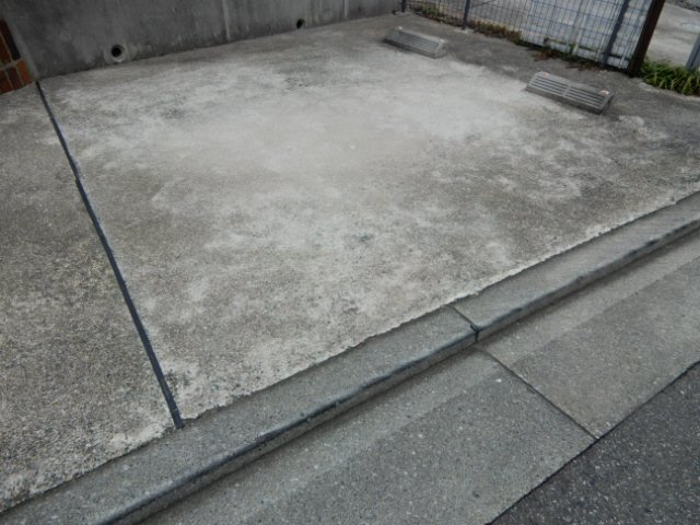 ユーキャンハイツⅡ　Ａ棟の駐車場